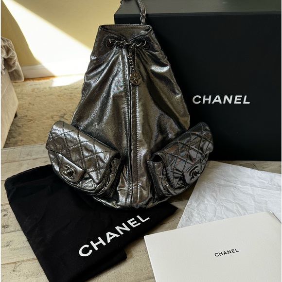 Chanel 💫 Rare 💫 Backpack 💫 Anthracite Silver Metallic LARGE 💫 - Picture 3 of 12